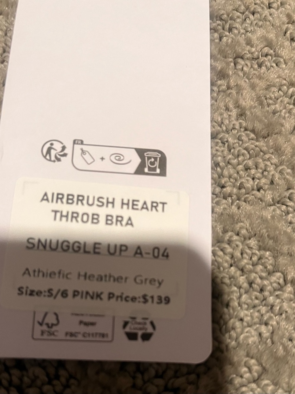 Alo airbrush pink heart throb bra and leggings set - Picture 3 of 8